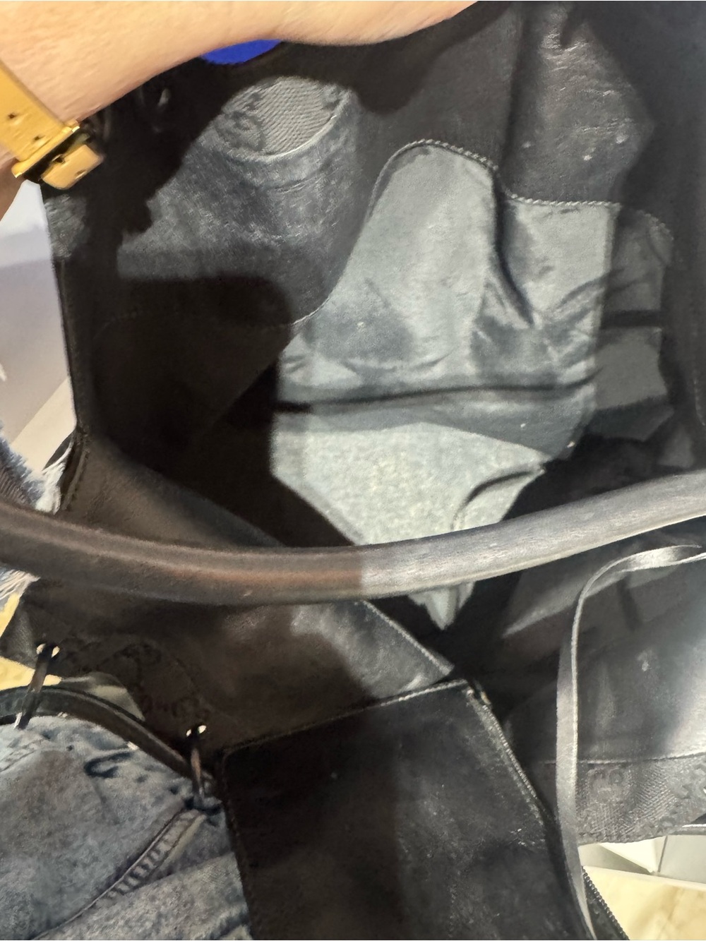 Gucci 1999 GG Black Patterned Shoulder Bag - Picture 7 of 7